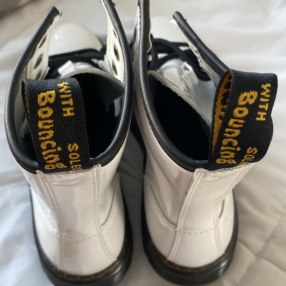 DR MARTENS - Picture 4 of 4